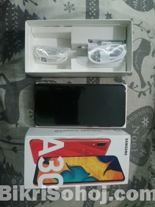 Samsung Galaxy A30